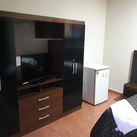 Residencia Leones De Castilla Asuncion Exteriör bild