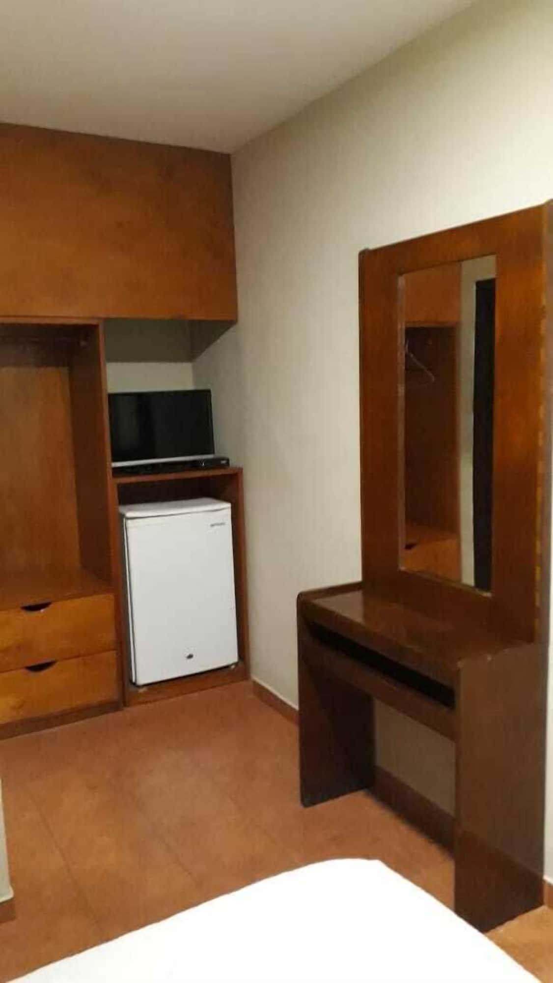 Residencia Leones De Castilla Asuncion Exteriör bild