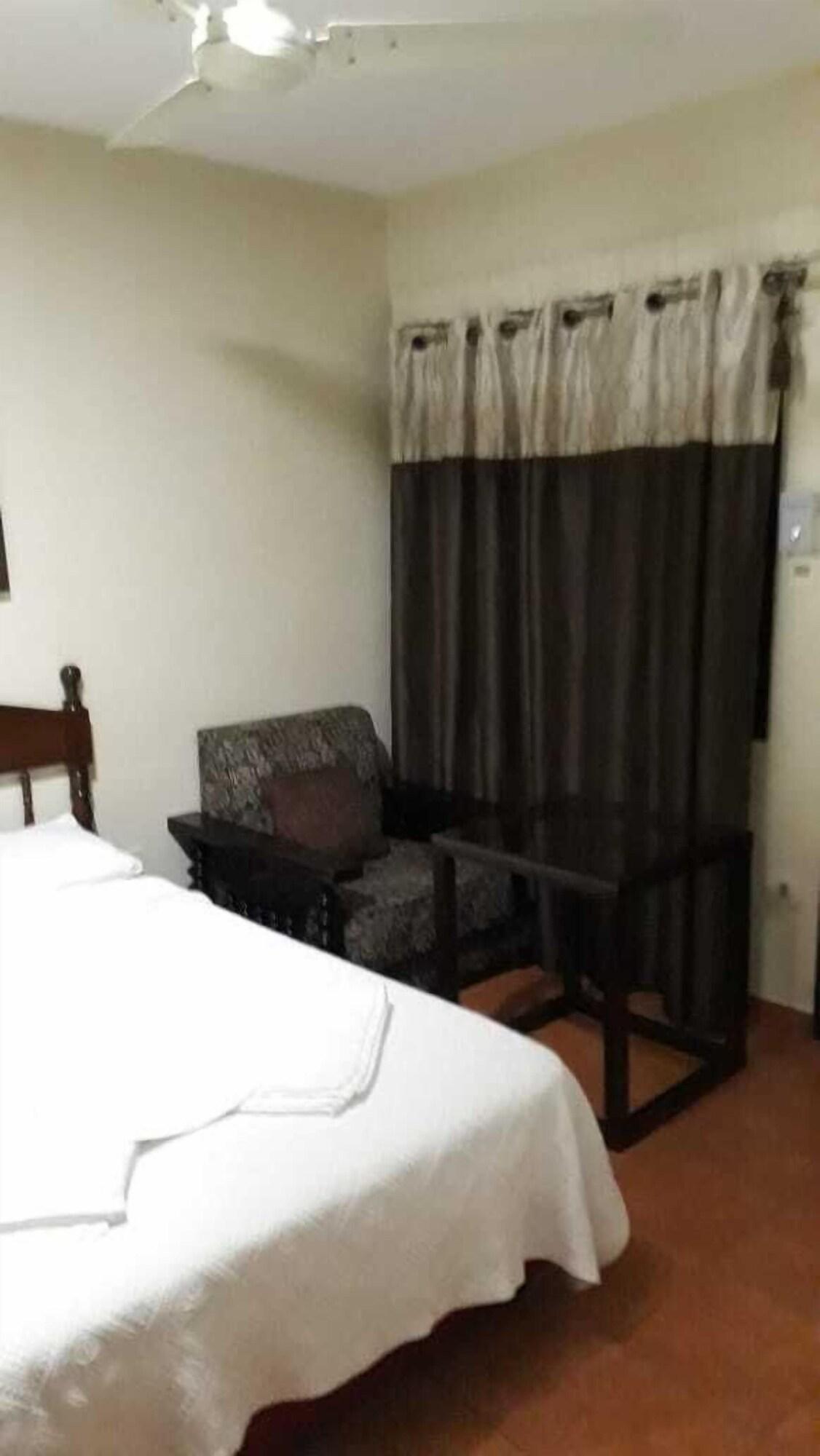 Residencia Leones De Castilla Asuncion Exteriör bild