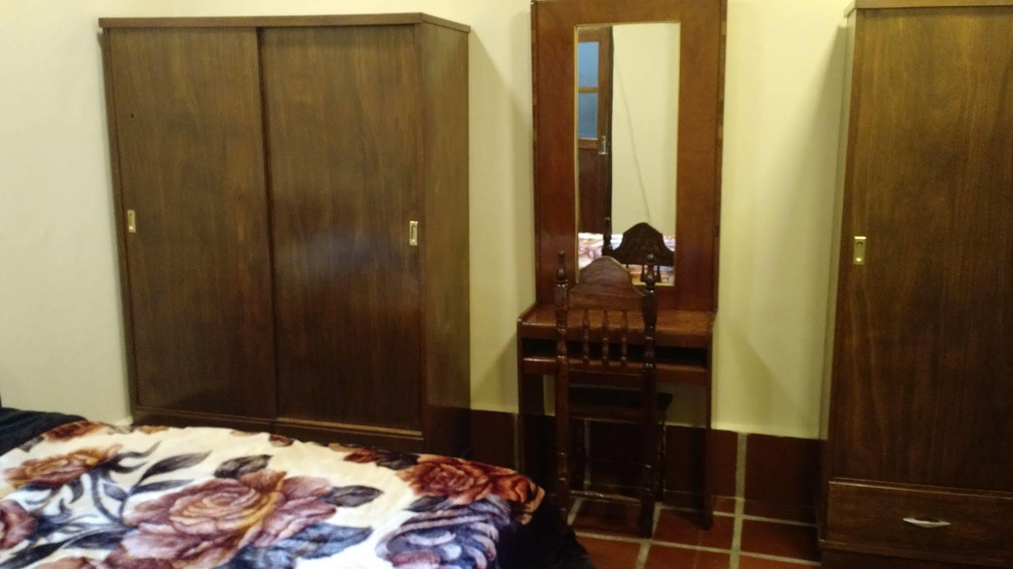 Residencia Leones De Castilla Asuncion Exteriör bild