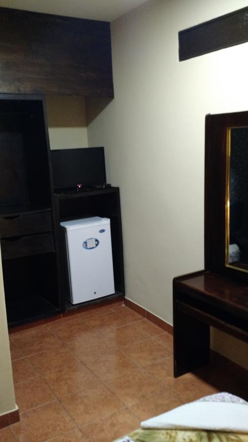 Residencia Leones De Castilla Asuncion Exteriör bild